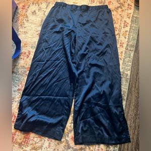 Satin like pj crop pants